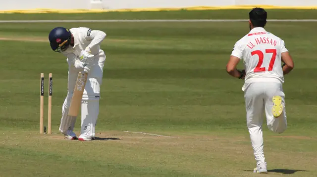 Zain ul-Hassan bowls Kashif Ali