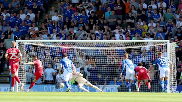 Taylor Allen scores penalty