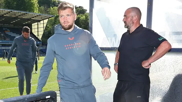 Charlton players arrive at Wycombe