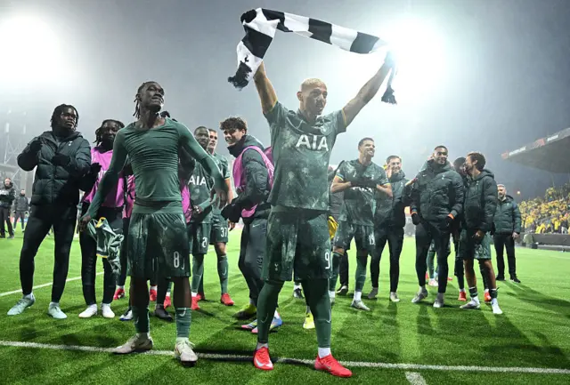 Yves Bissouma and Richarlison of Tottenham Hotspur celebrate