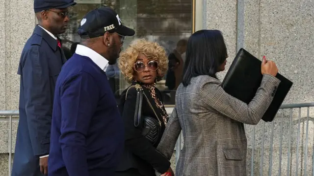 Janice Combs (2nd R), mother of Sean Combs, arrives at federal court for the sex trafficking trial of Sean "Diddy" Combs in New York City on May 12, 2025