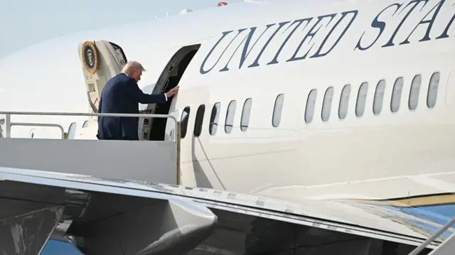 Donald Trump boards Air Force One