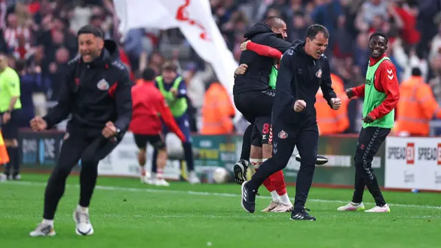 Regis Le Bris the head coach of Sunderland celebrates