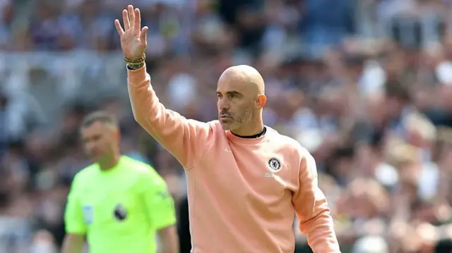 Enzo Maresca, Manager of Chelsea, reacts
