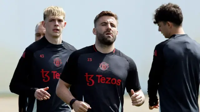 Toby Collyer and Luke Shaw at Manchester United training on 14 May 2025