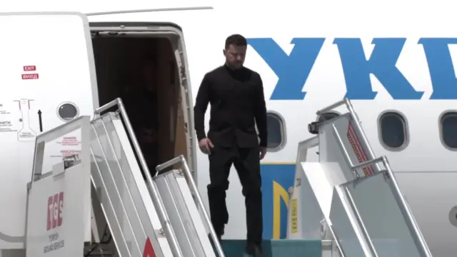 Zelensky arrives in Ankara