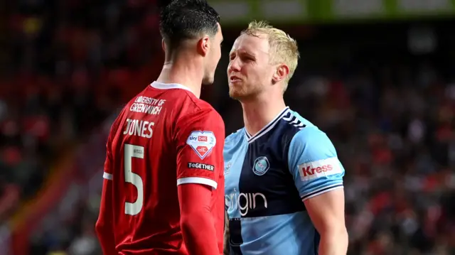 Charlton v Wycombe match action