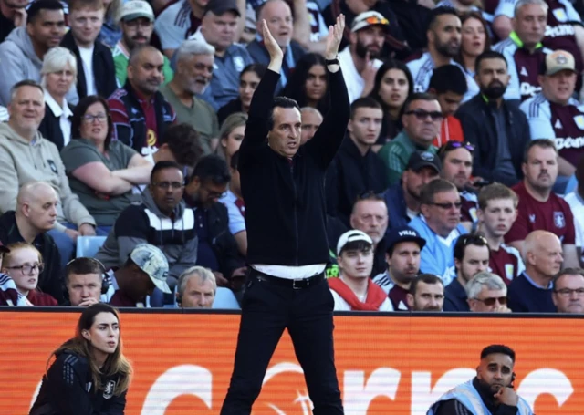 Aston Villa manager Unai Emery reacts