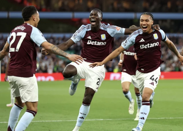 Aston Villa's Boubacar Kamara (second right) celebrates