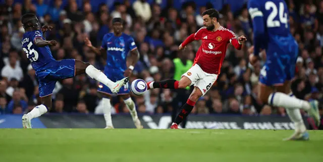 Bruno Fernandes shoots