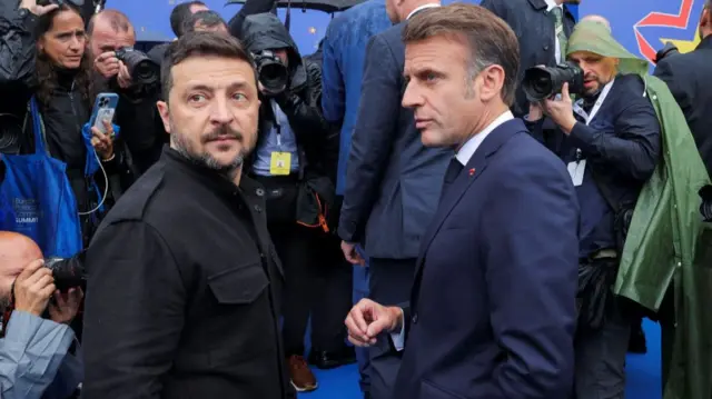 France's President Emmanuel Macron and Ukrainian President Volodymyr Zelenskiy attend the European Political Community Summit at Skanderbeg Square in Tirana