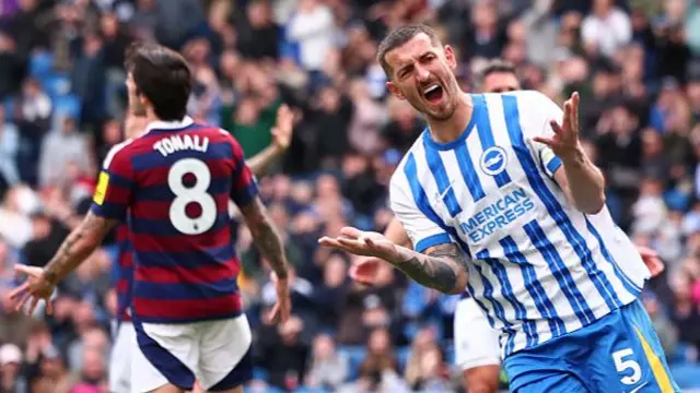 Lewis Dunk
