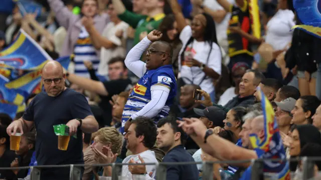Stormers fans celebrate