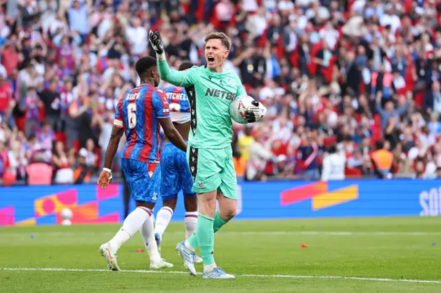 Dean Henderson of Crystal Palace celebrates
