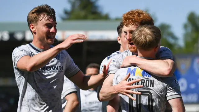 Dundee celebrate