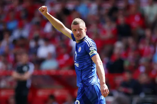 Jamie Vardy with his hand up