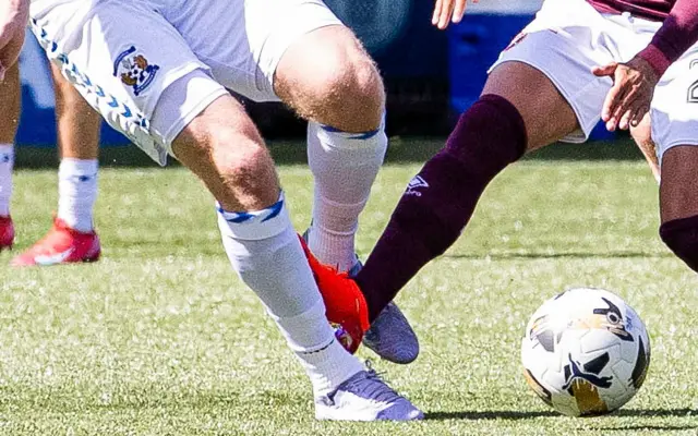 Yan Dhanda tackle