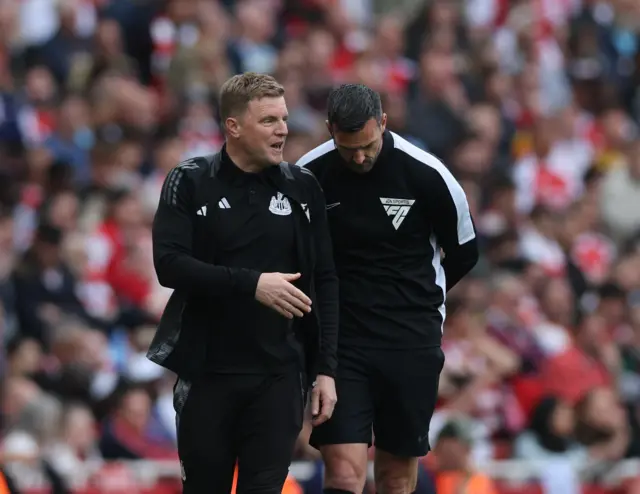 Newcastle United manager Eddie Howe reacts.
