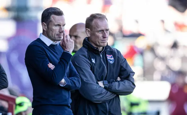 Don Cowie looks dejected