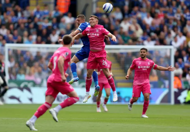 Leicester City's Jamie Vardy (left) and Ipswich Town's Dara O'Shea battle for the ball