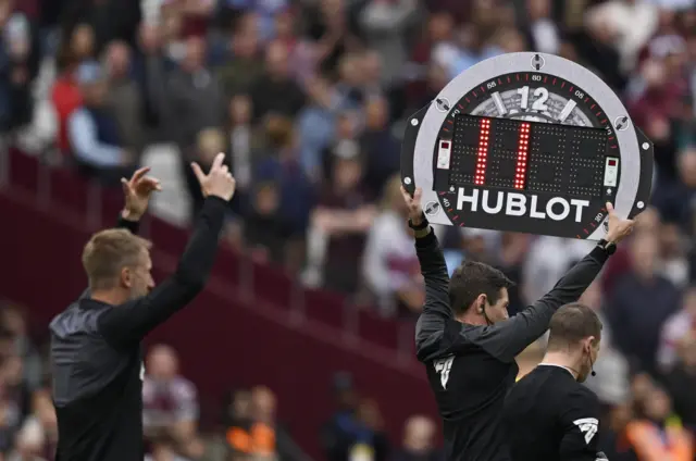 West Ham United manager Graham Potter reacts as 11 minutes of stoppage time is displayed