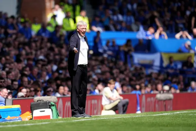 Everton manager David Moyes gestures on the touchline during the Premier League match at Goodison Park, Liverpool.