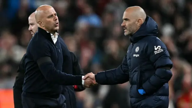 Arne Slot and Enzo Maresca shake hands