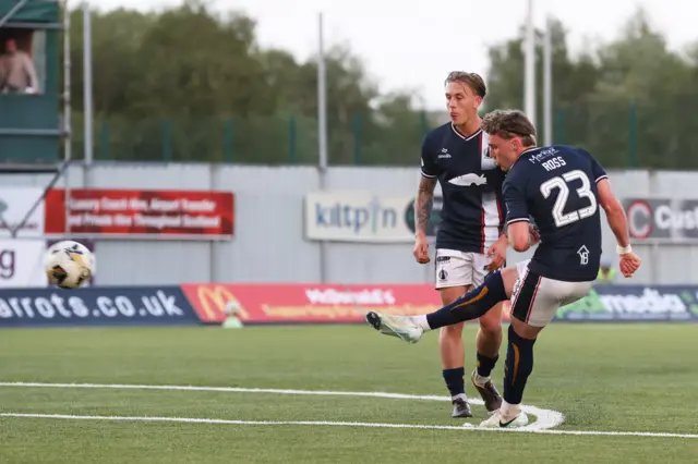Ethan Ross scores