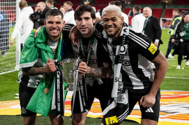 Guimaraes, Tonali and Joelinton with EFL Cup