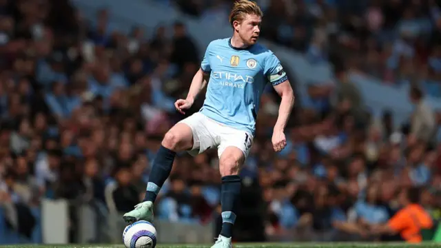 De Bruyne in action for City.