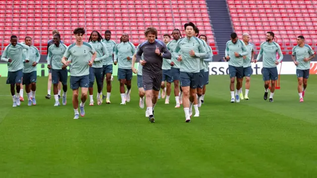 Spurs players in training