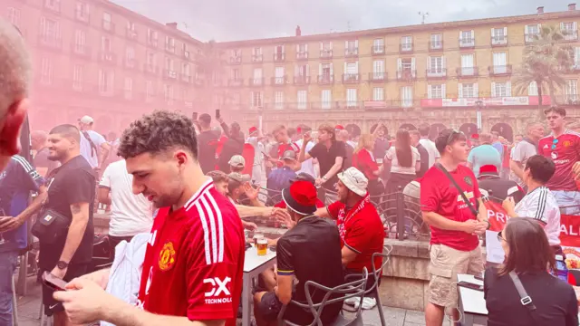 Manchester United fans in Bilbao