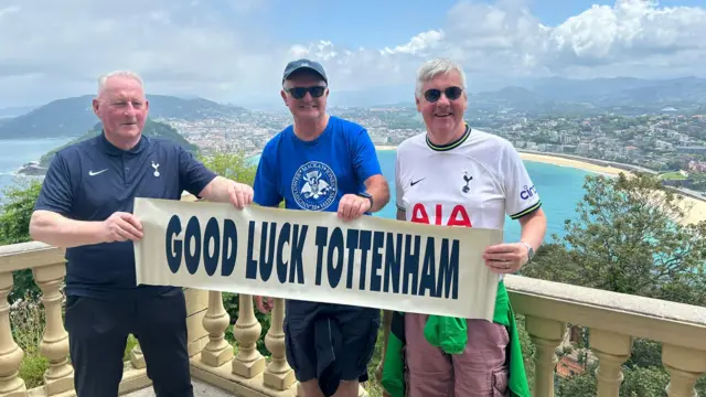 Rob Hall, Pat Murphy & Tom Gateley in San Sebastian
