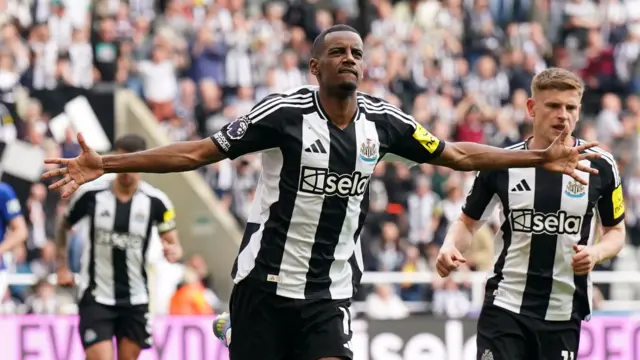 Alexander Isak celebrates scoring for Newcastle against Ipswich
