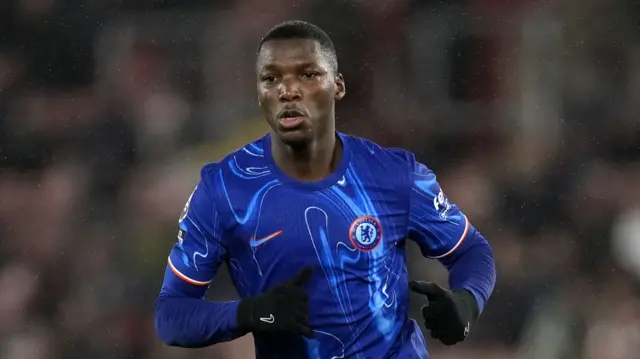 Moises Caicedo playing for Chelsea