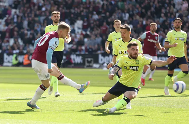 West Ham United's Jarrod Bowen scores his side's first goal