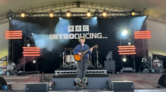 Miles Temp on BBC Introducing Stage.