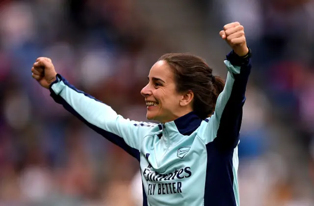 Renee Slegers, Manager of Arsenal, celebrates victory