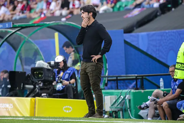 Pere Romeu watches on concerned