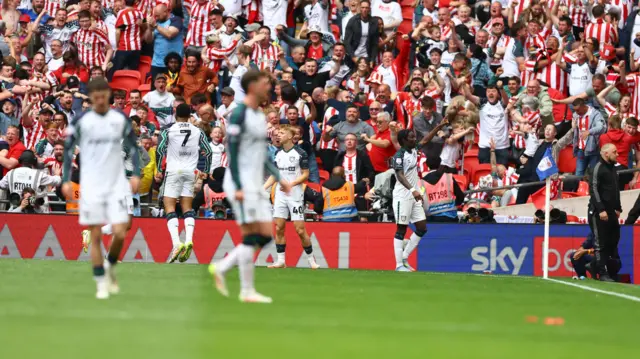 Sunderland celebrate scoring