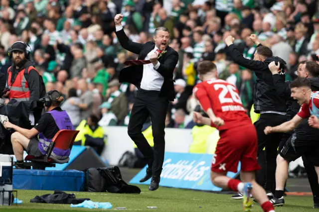 Aberdeen Manager Jimmy Thelin celebrates winning the Scottish Cup
