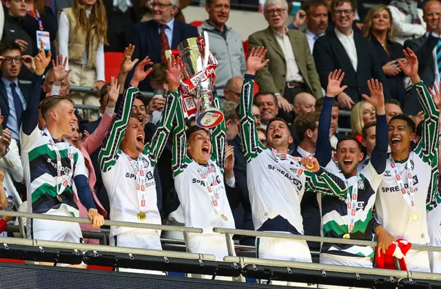 Sunderland lift the playoff trophy
