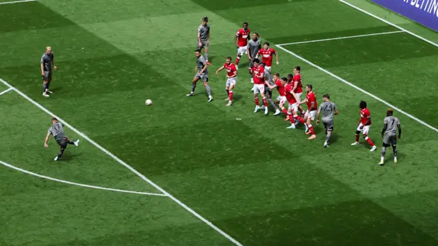 Jamie Donley of Leyton Orient shoots from a free kick