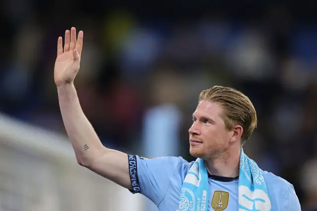 De Bruyne waves to the City fans