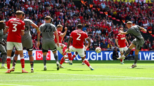 Jordan Brown of Leyton Orient shoots over the cross bar