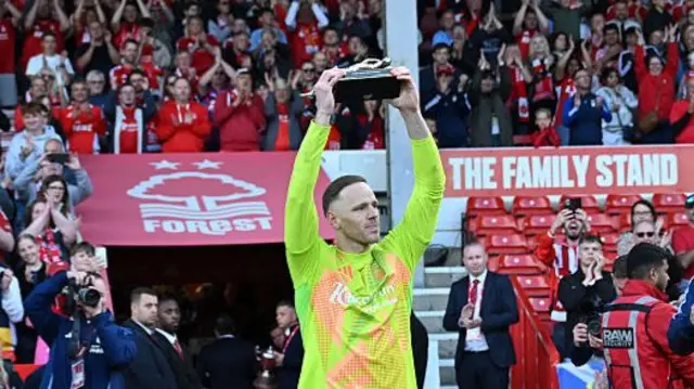 Nottingham Forest goalkeeper Matz Sels celebrates with Golden Glove award