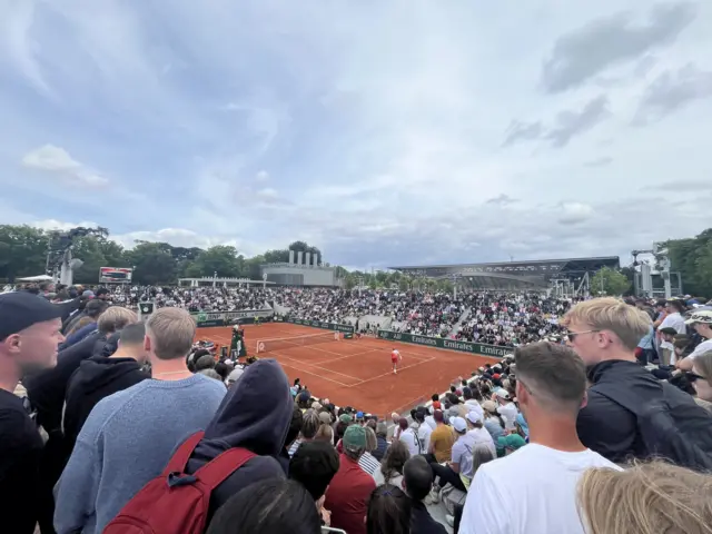 Stan Wawrinka serves