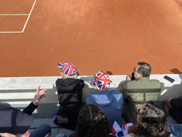 British fans wearing bucket hats