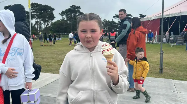 Hufen ia ar faes yr Eisteddfod