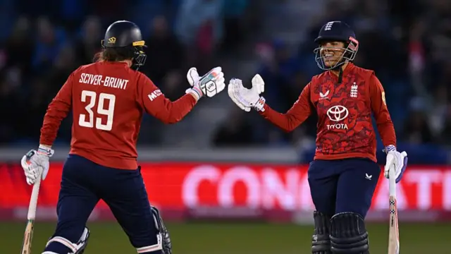 Nat Sciver-Brunt and Sophia Dunkley
